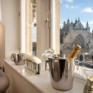 Apartment Cathedral View - An Exclusive Private On Cathedral Green,, Exeter